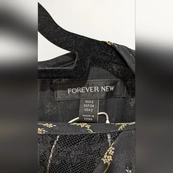 Forever New midi maxi black floral evening dress - Picture 7 of 7